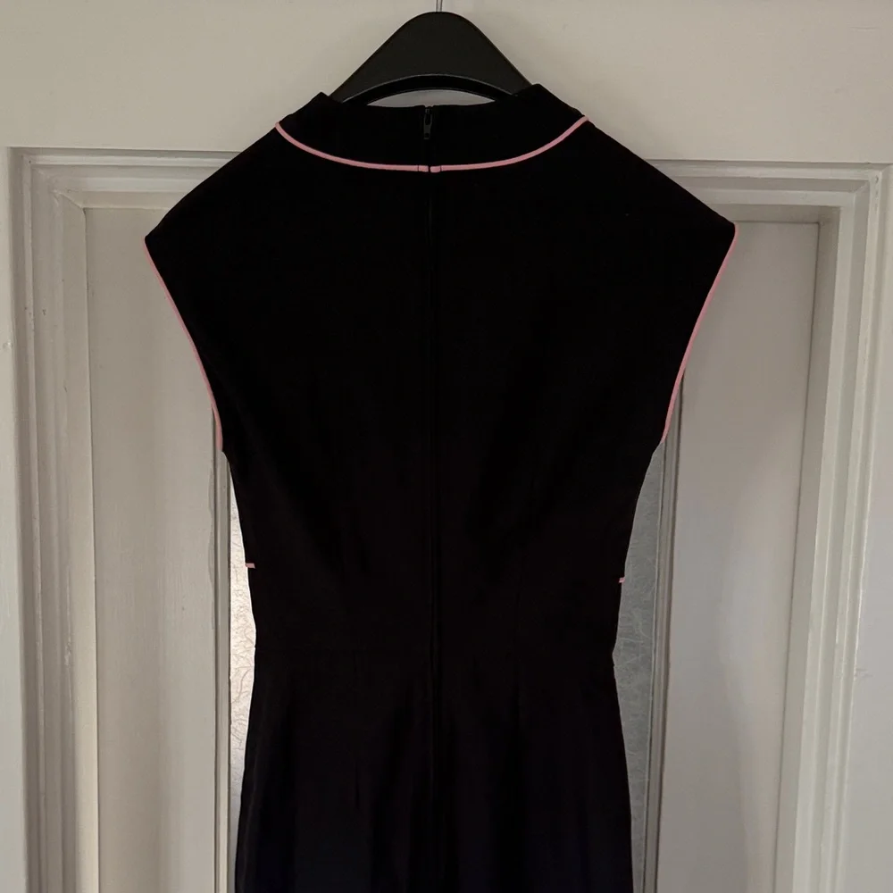 Stop Staring! bombshell dress - medium - Picture 5 of 6